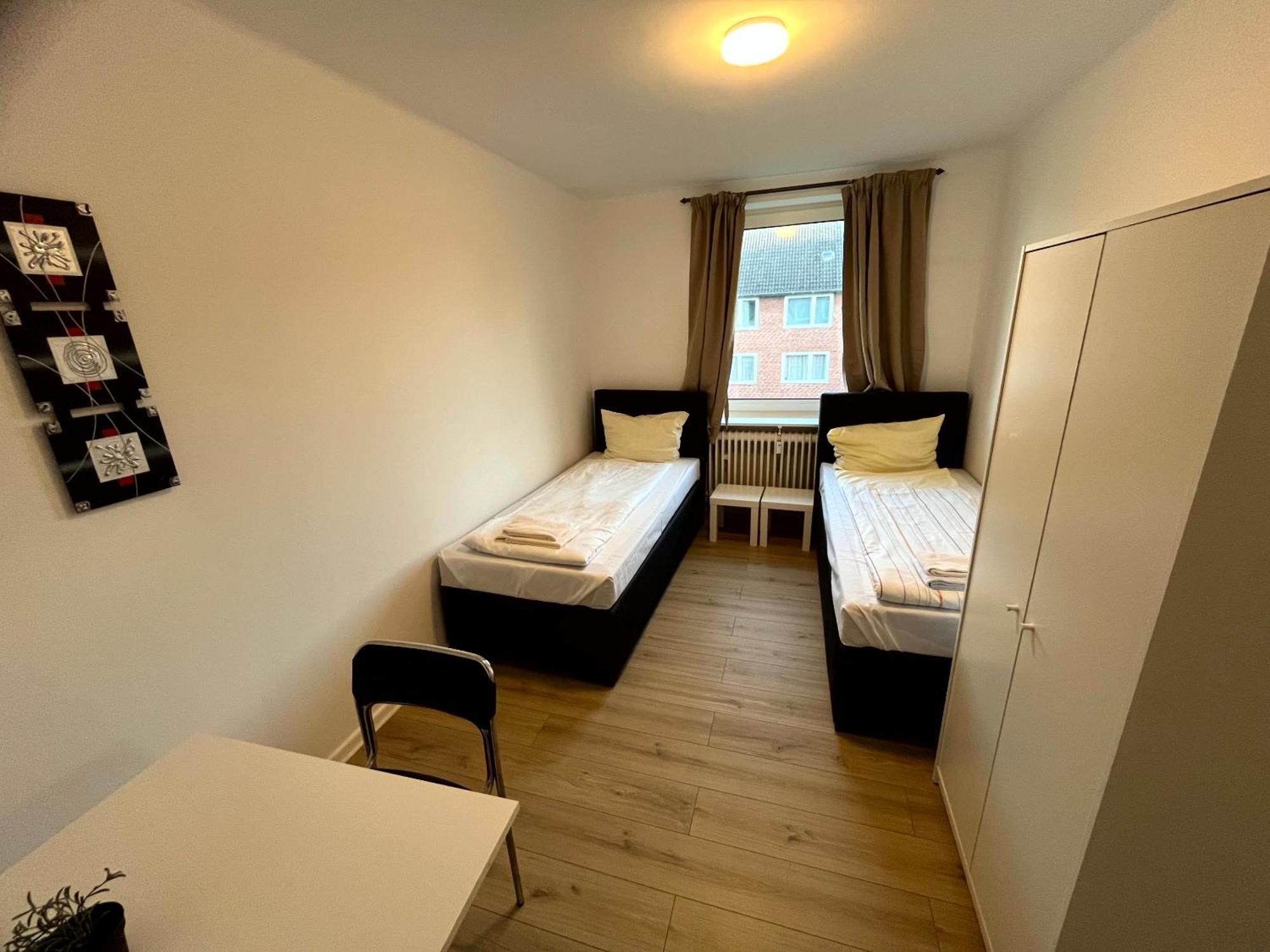 3-Zimmer Monteurwohnung Mit Balkon Neumünster Extérieur photo