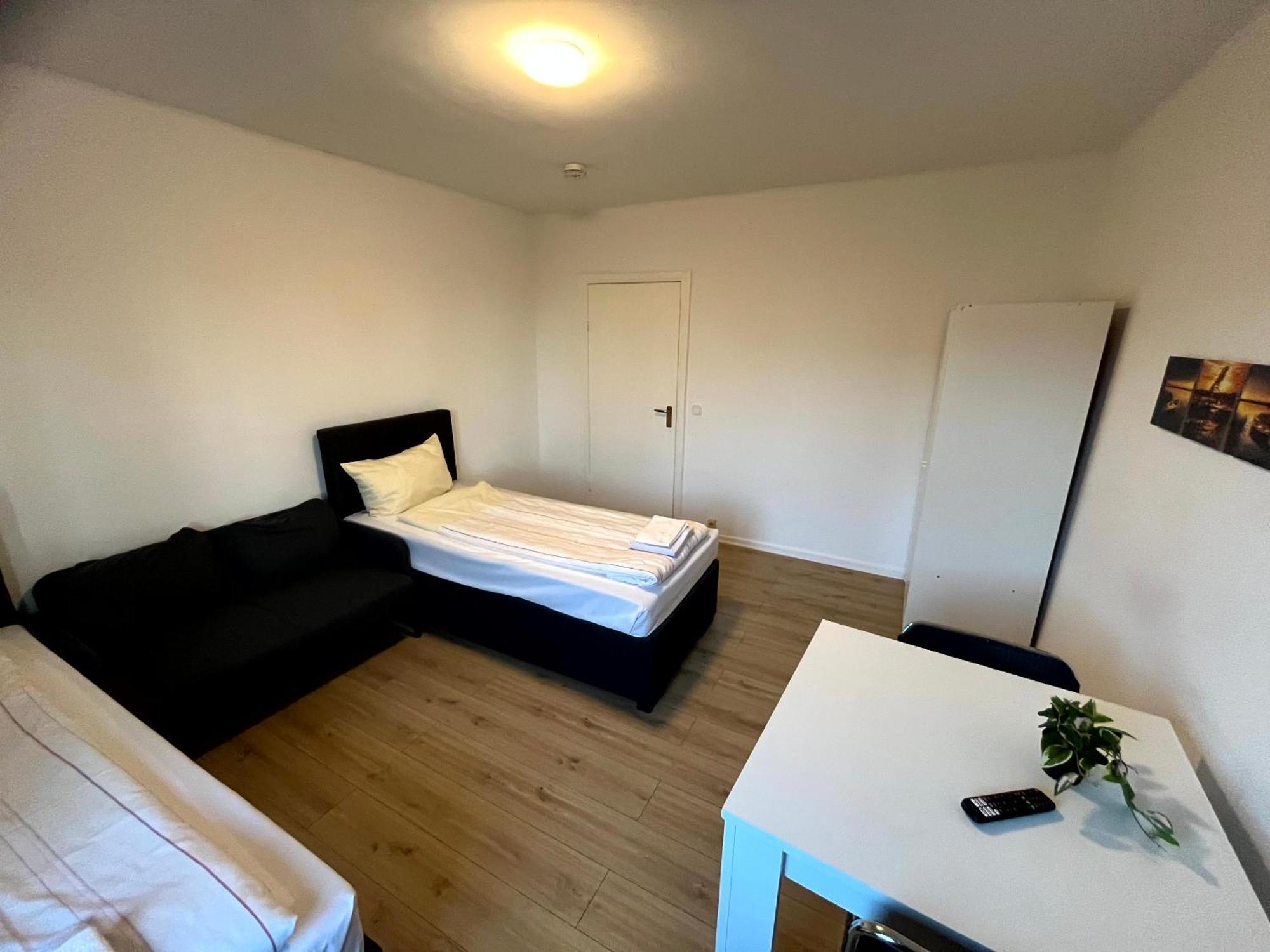 3-Zimmer Monteurwohnung Mit Balkon Neumünster Extérieur photo