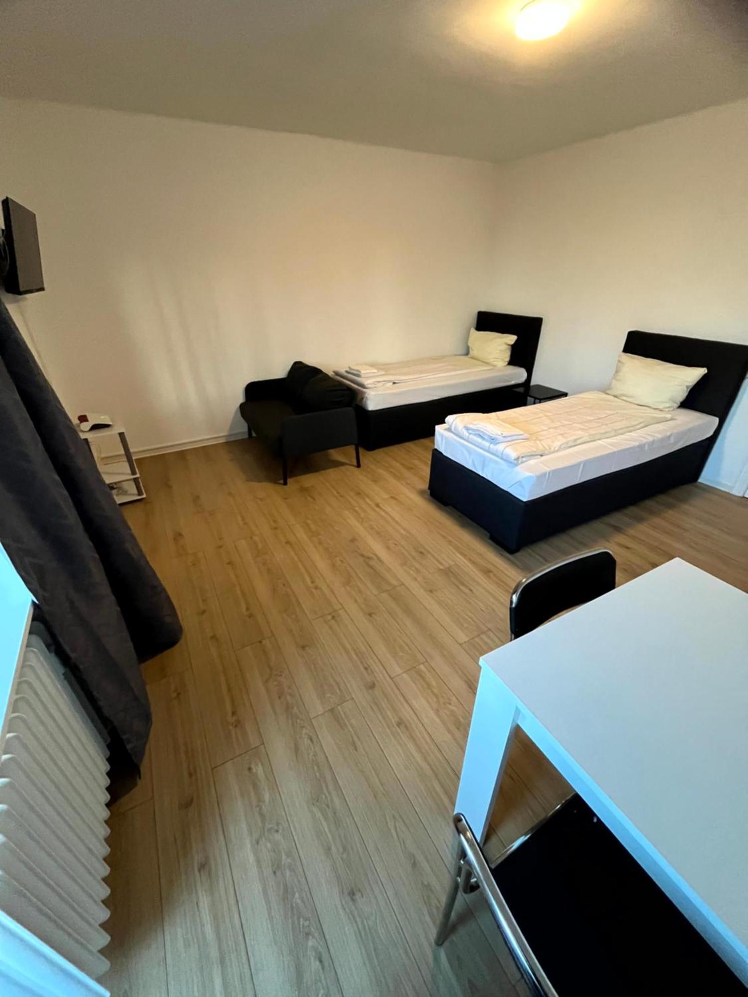 3-Zimmer Monteurwohnung Mit Balkon Neumünster Extérieur photo