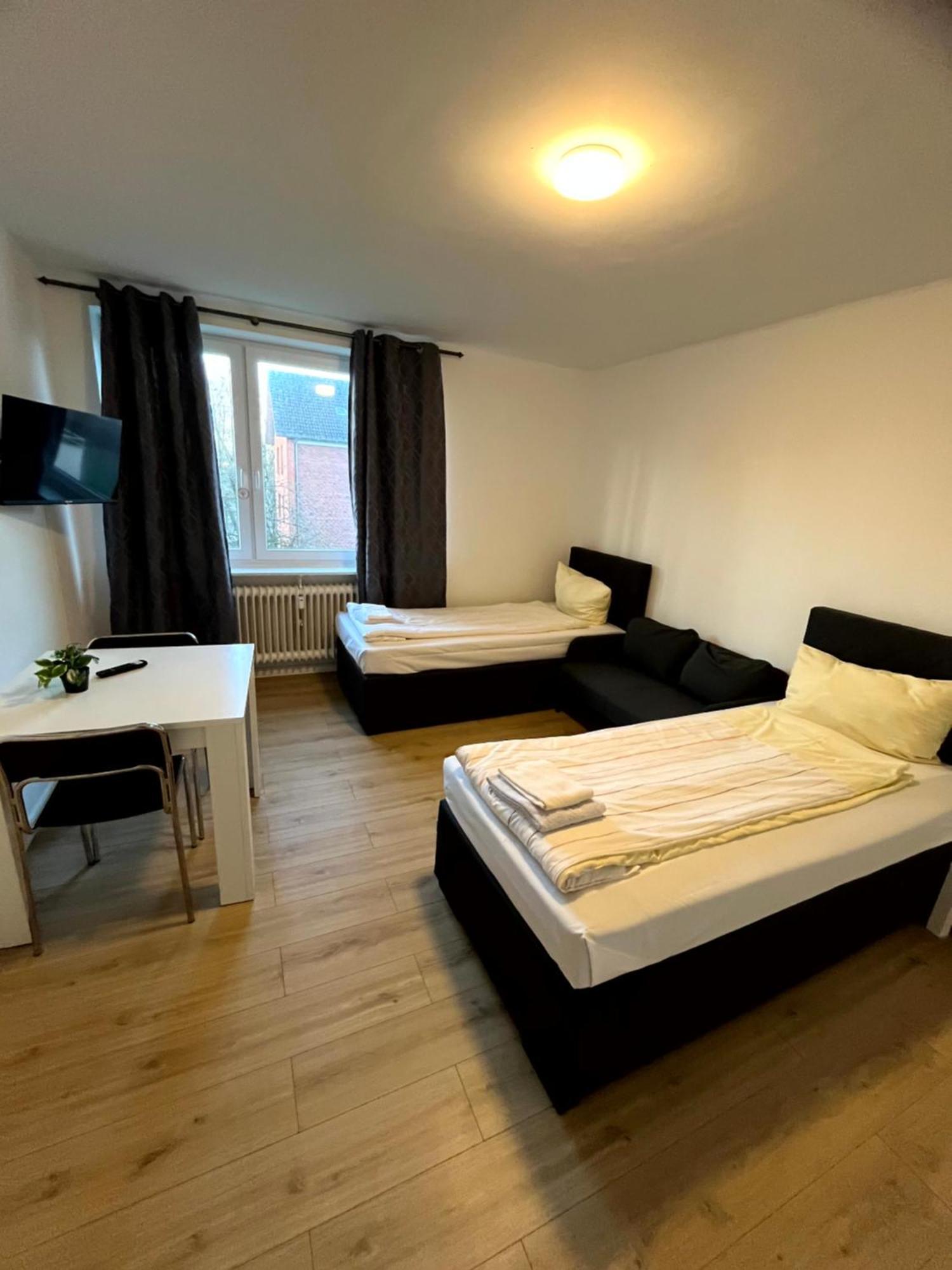 3-Zimmer Monteurwohnung Mit Balkon Neumünster Extérieur photo